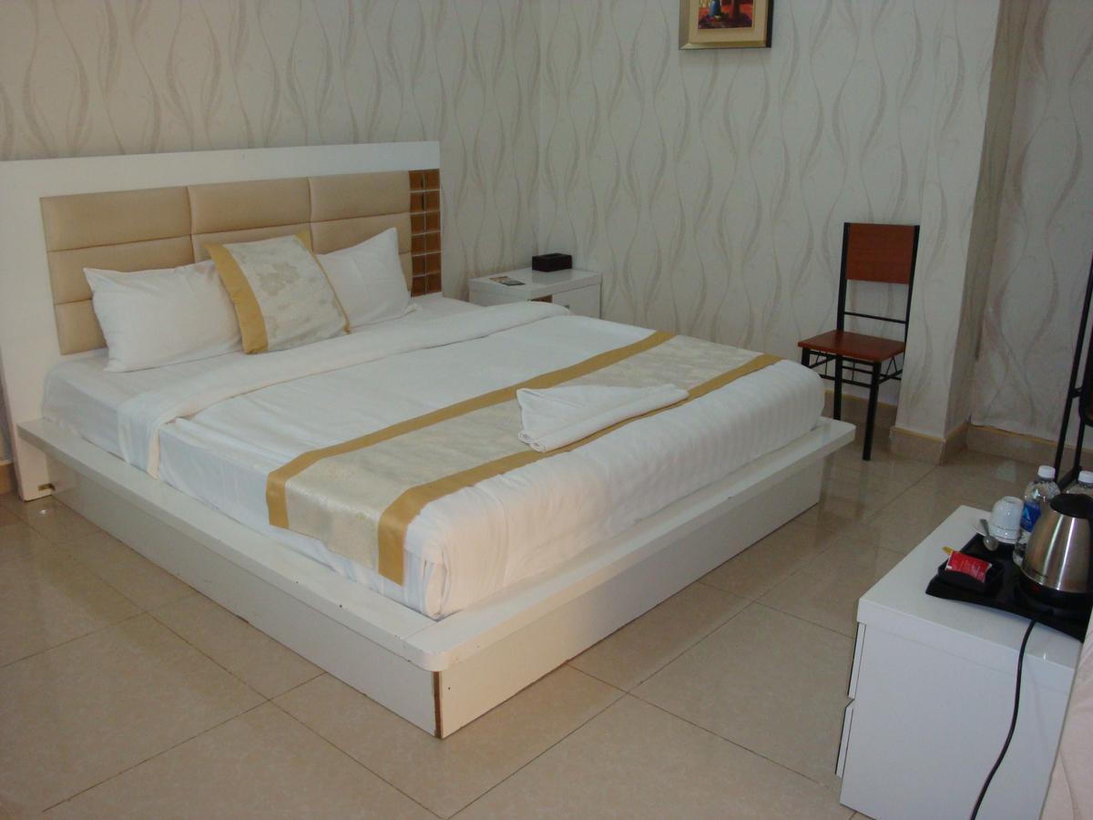 Golden Zambezi Lodge Лусака Екстер'єр фото