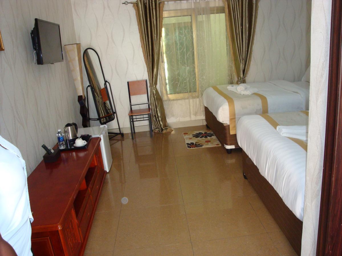 Golden Zambezi Lodge Лусака Екстер'єр фото
