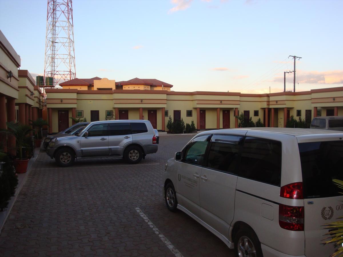 Golden Zambezi Lodge Лусака Екстер'єр фото