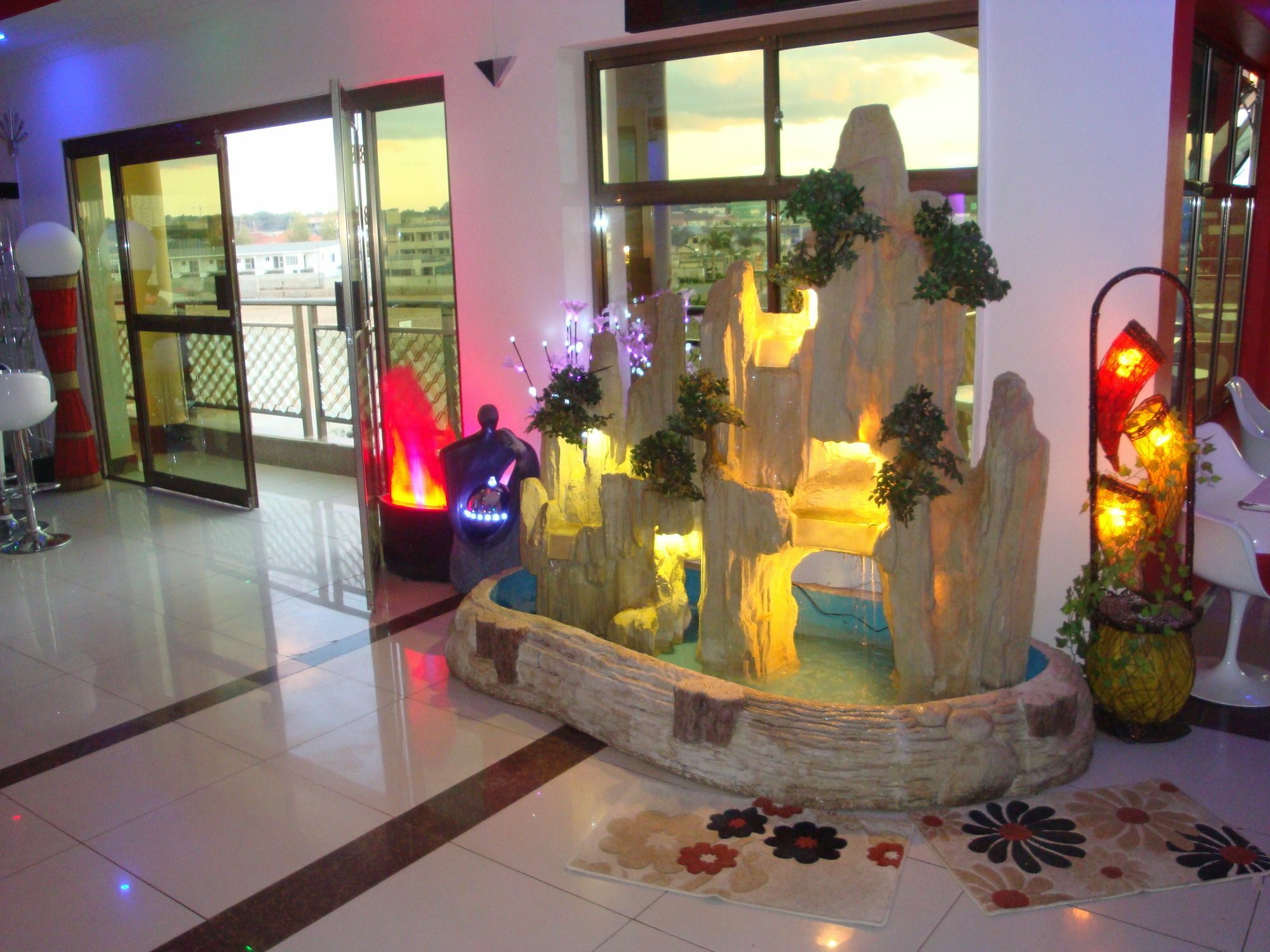 Golden Zambezi Lodge Лусака Екстер'єр фото